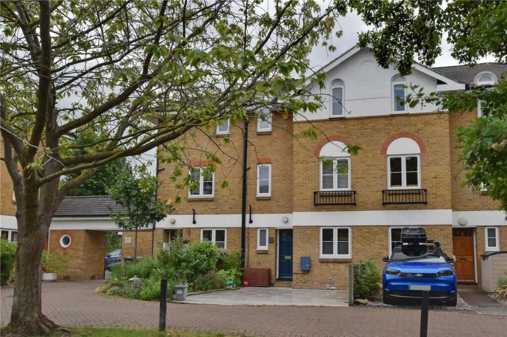 Property main image
