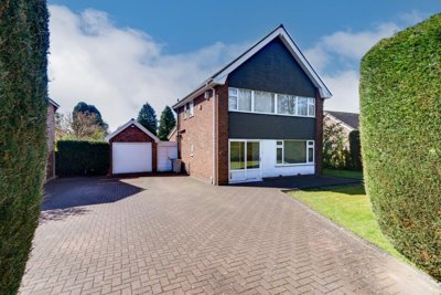 Property on CW12 4NU