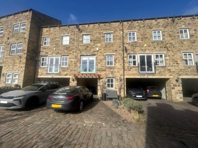 Property on Waterwheel Lane, BD22 7NX