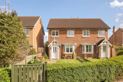 Property on Oaktree Drive, DL7 8FG