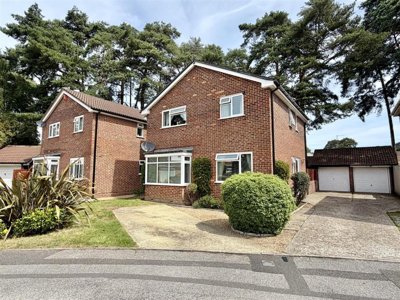 Property on Grebe Close, BH17 7YW