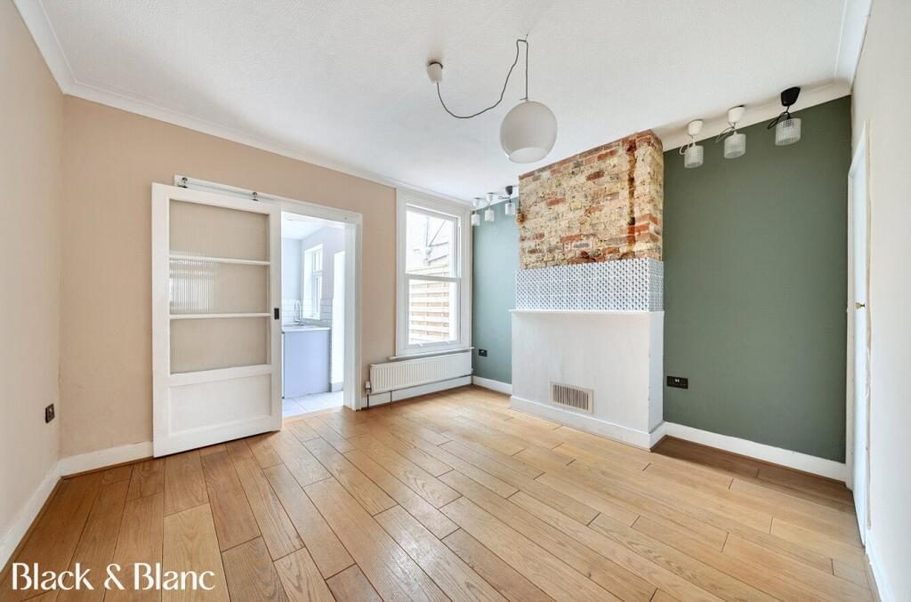 Terraced House