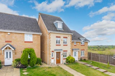 Property on Chepstow Road, NN18 8QR