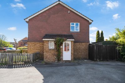 Property on Holmes Court, SP10 3UB