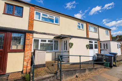 Property on Hookfield, CM18 6QJ