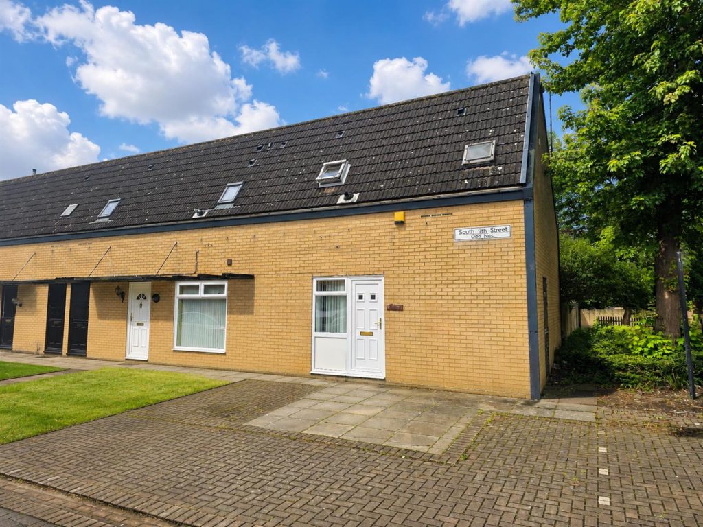 Property main image