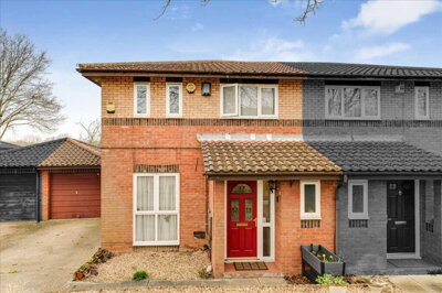 Property on Fairford Crescent, MK15 9AE