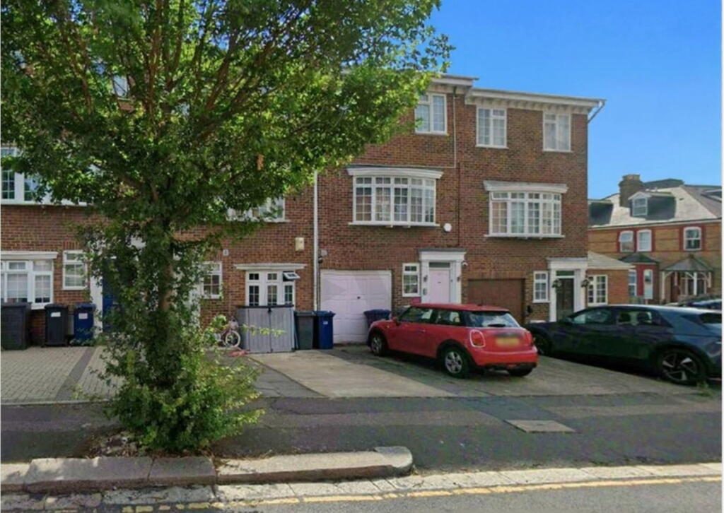 Property main image