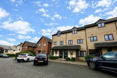Property on Kelling Way, MK10 9NW
