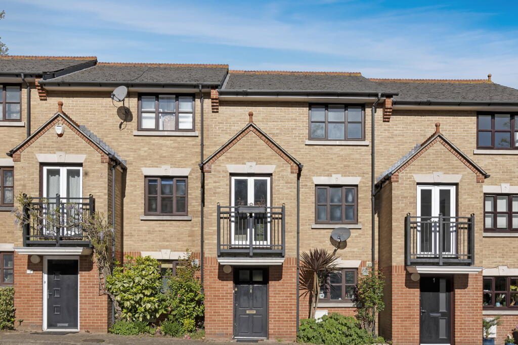 Property main image