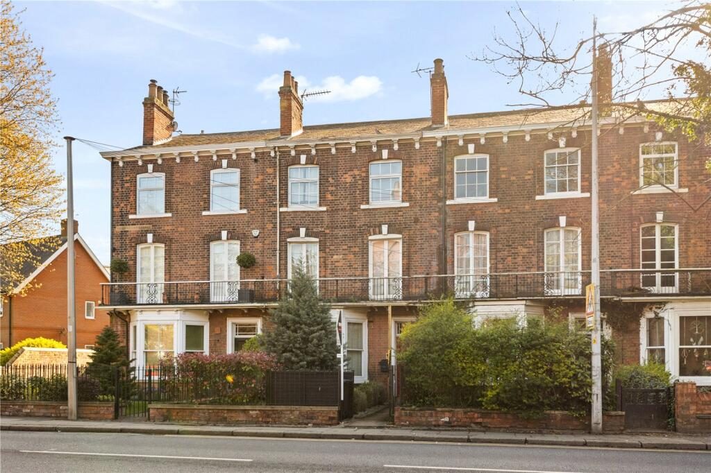 Terraced House