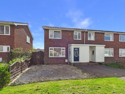 Property on Drake Close, PE29 1RT