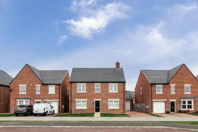 Property on Briardene Way, NE27 0XP