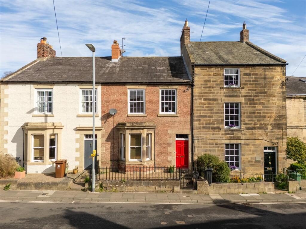 Terraced House