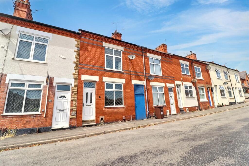 Property main image