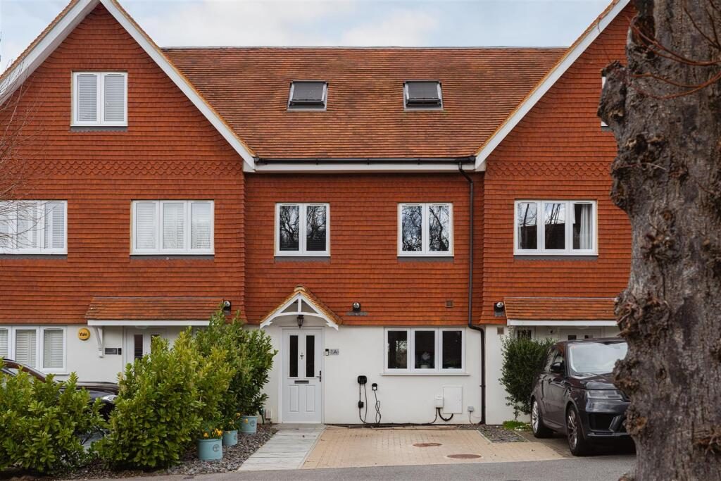 Terraced House