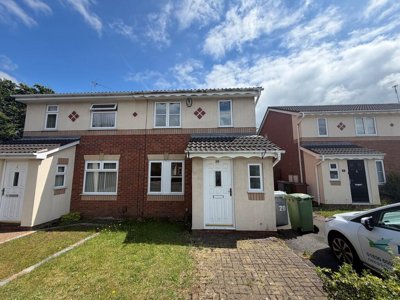 Property on Wheatsheaf Avenue, NG24 2FL