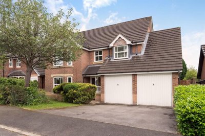 Property on Fearndown Way, SK10 2UF