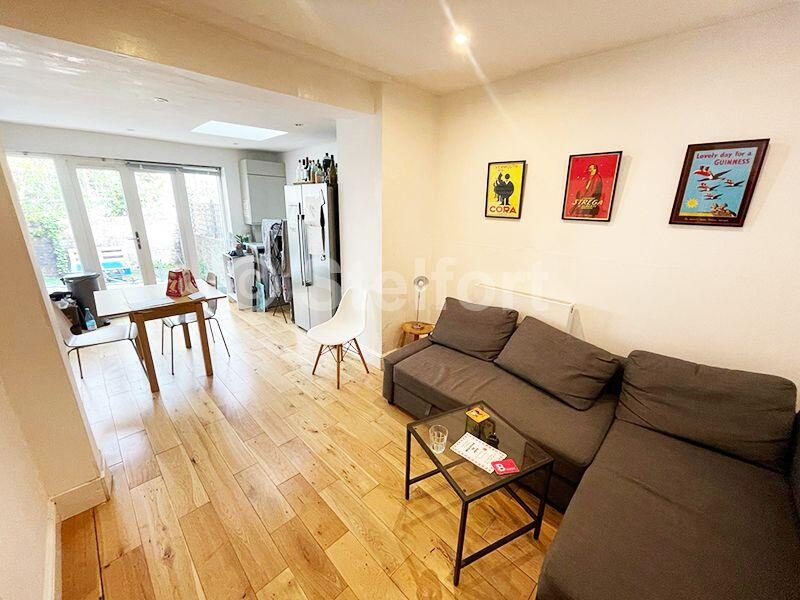 Terraced House