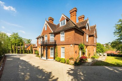 Property on Oakhill Road, TN13 1NS