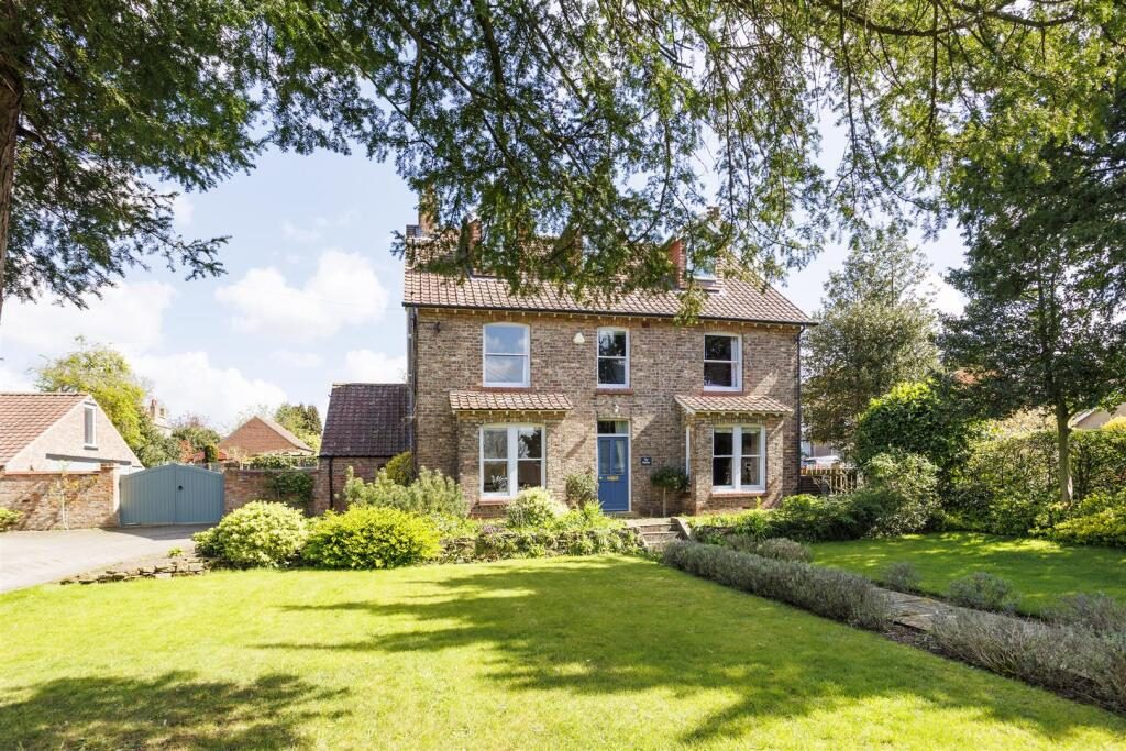 Property main image