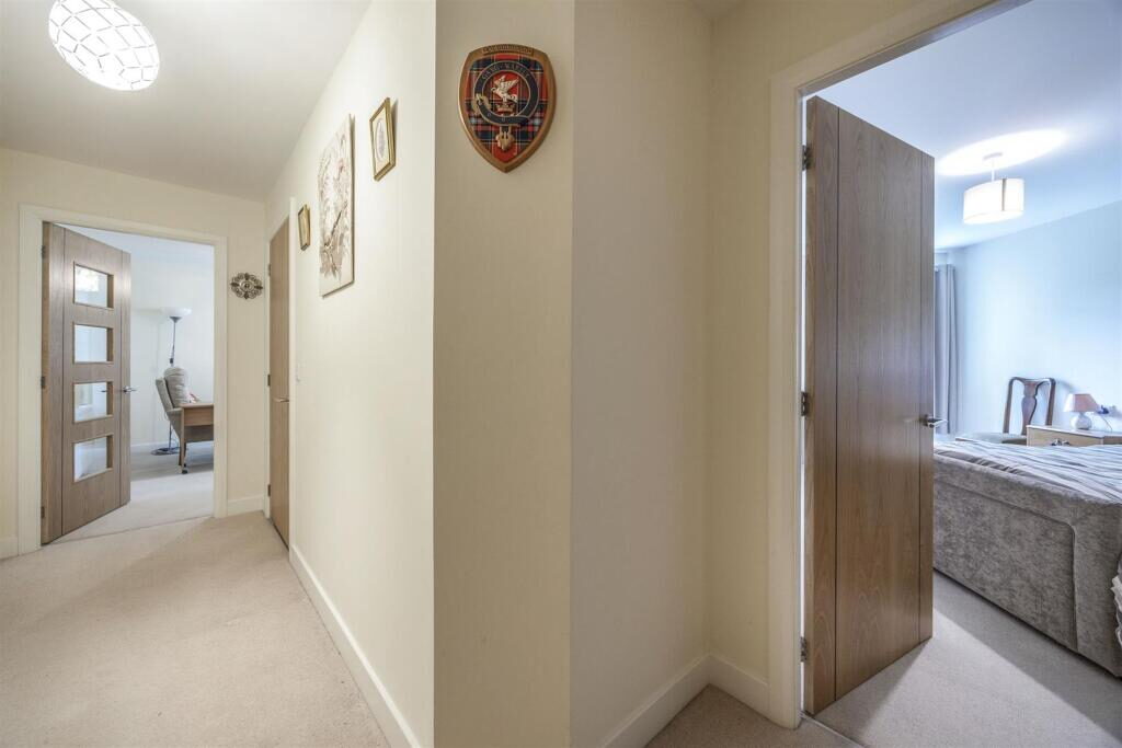 Thumbnail 12