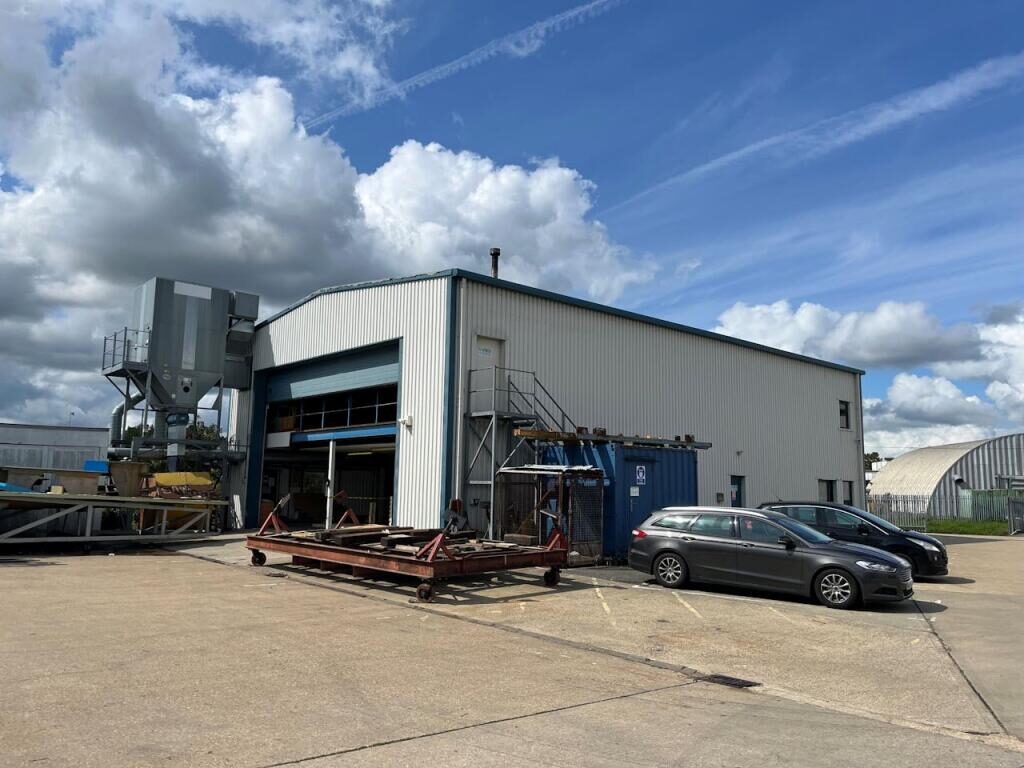 Distribution Warehouse