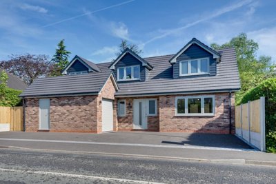 Property on CW12 3HS