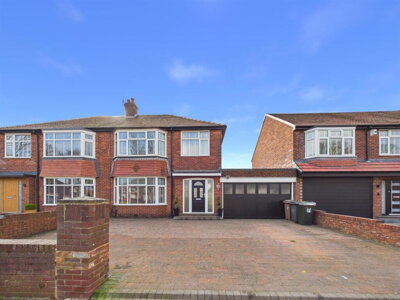 Property on The Broadway, NE30 3DD