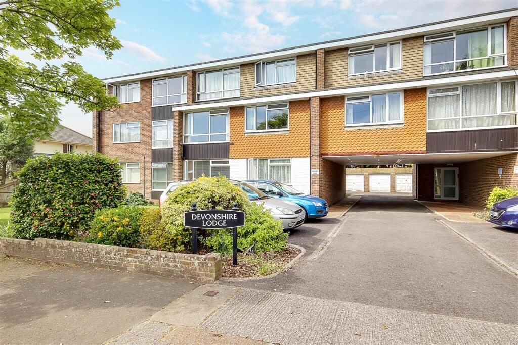 Property main image