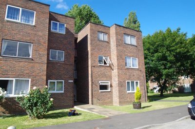 Property on Broadmeads, SG12 9HU