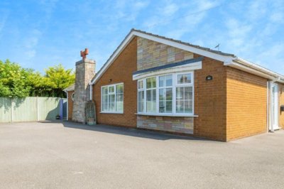 Property on Wragby Road, LN3 5XW