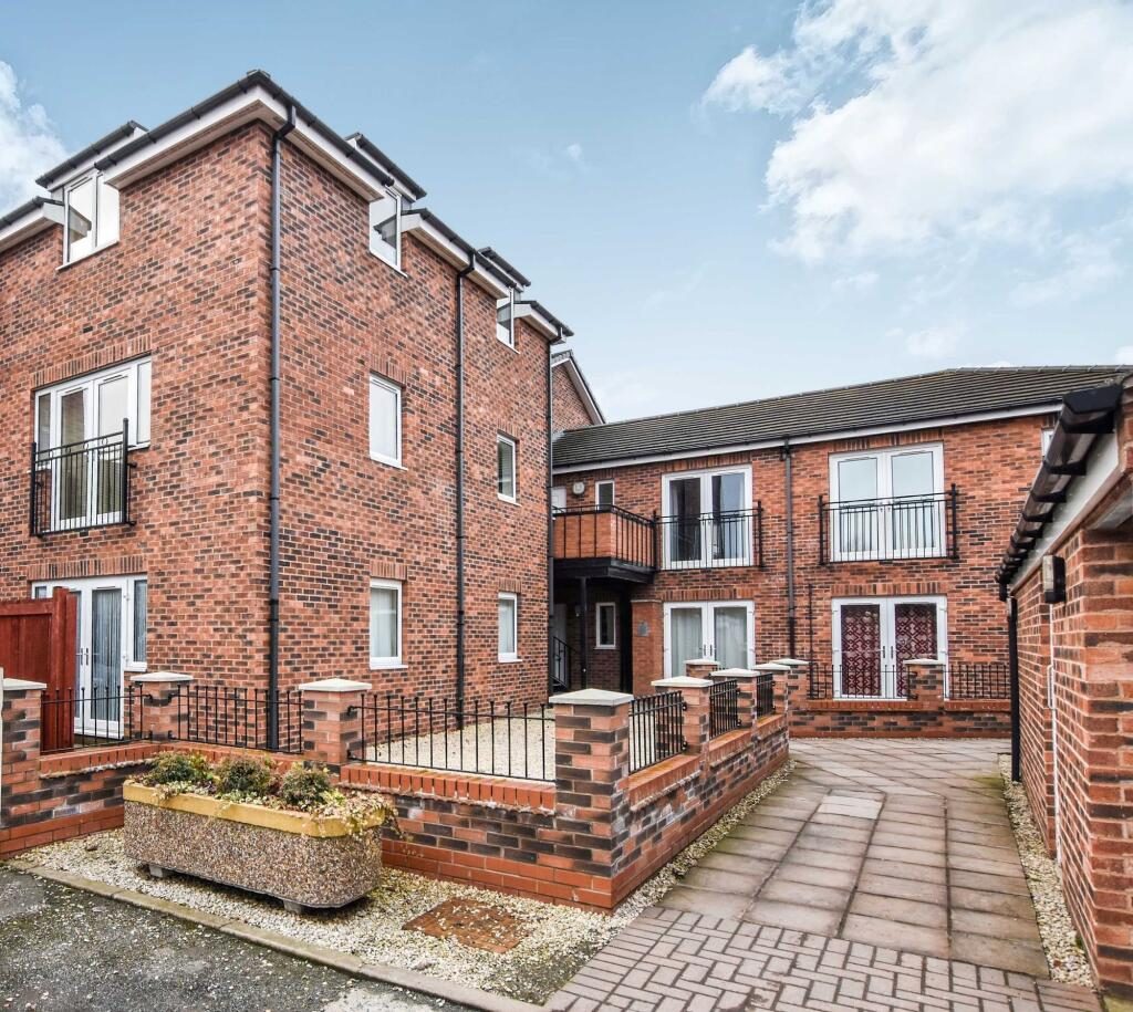 Property main image