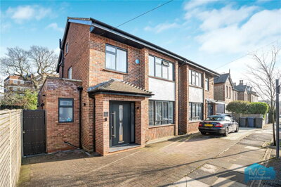 Property on Bibsworth Road, N3 3RP