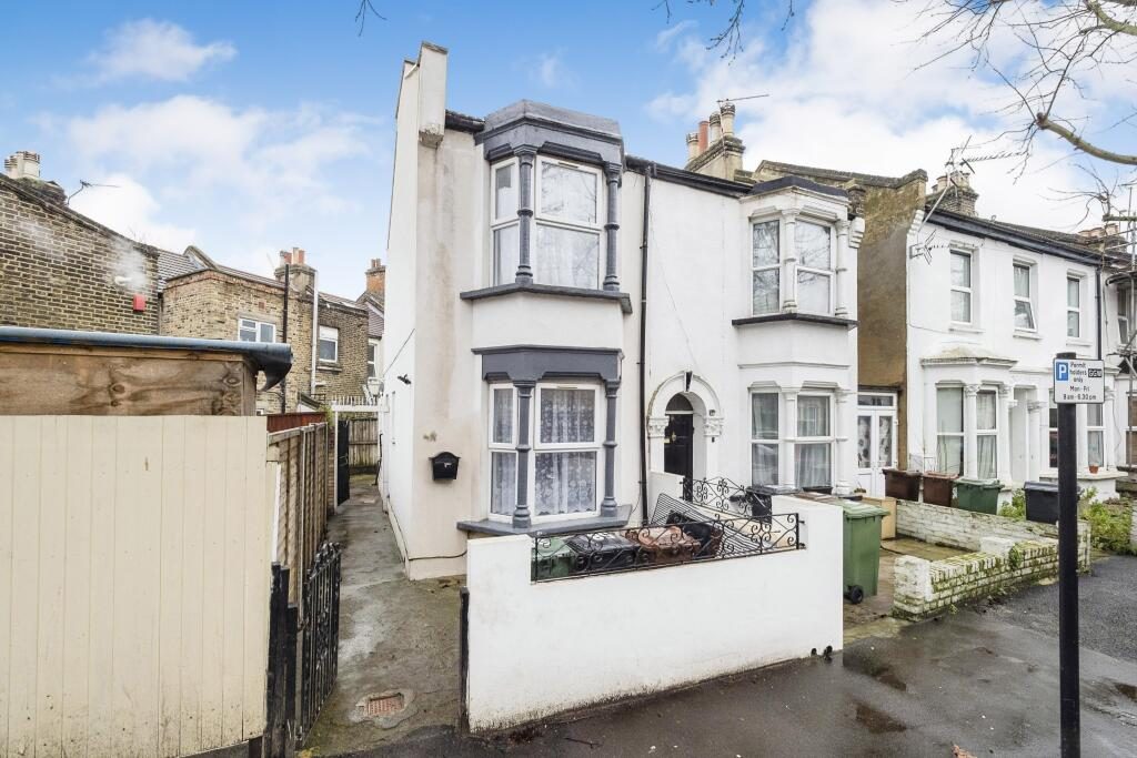Terraced House
