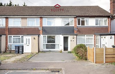 Property on Acorn Close, EN2 8LX