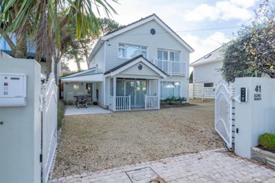 Property on Panorama Road, BH13 7RA