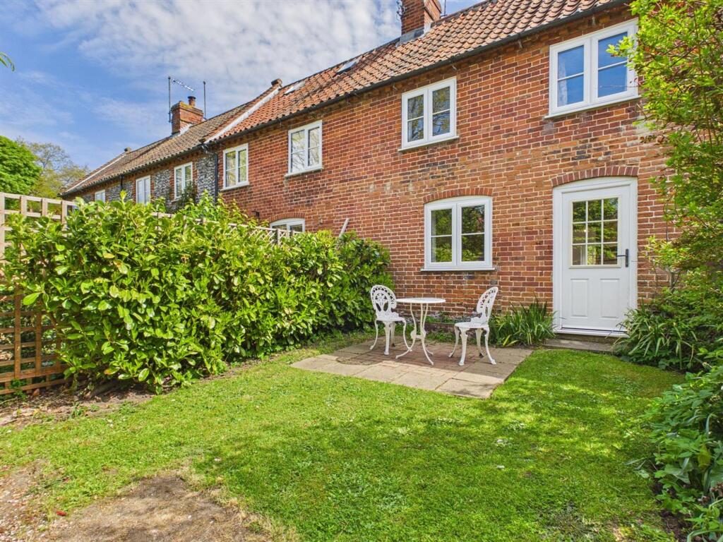 Terraced House