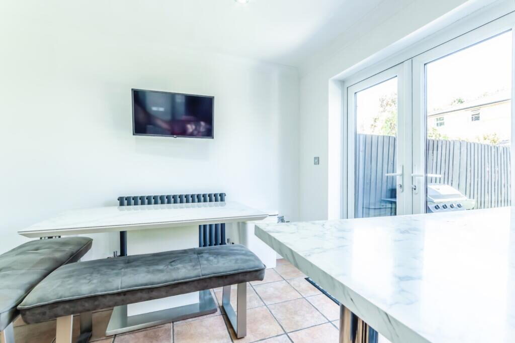 Terraced House
