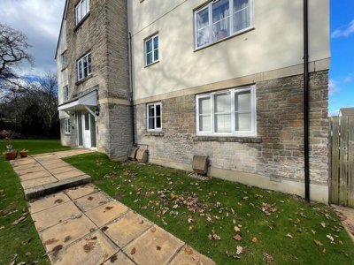 Property on TR11 5GS