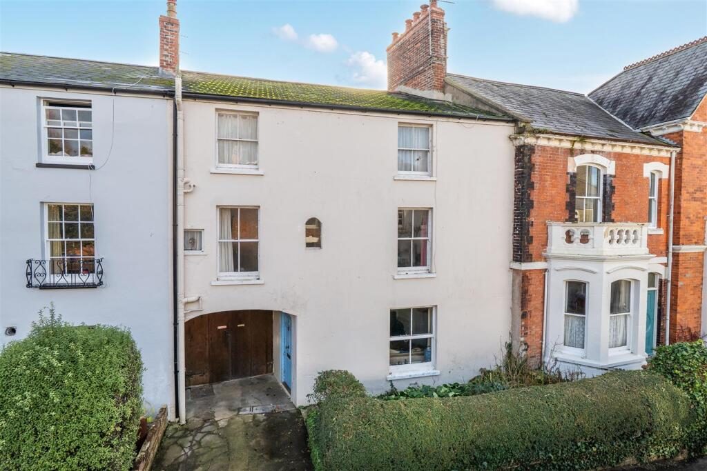 Terraced House