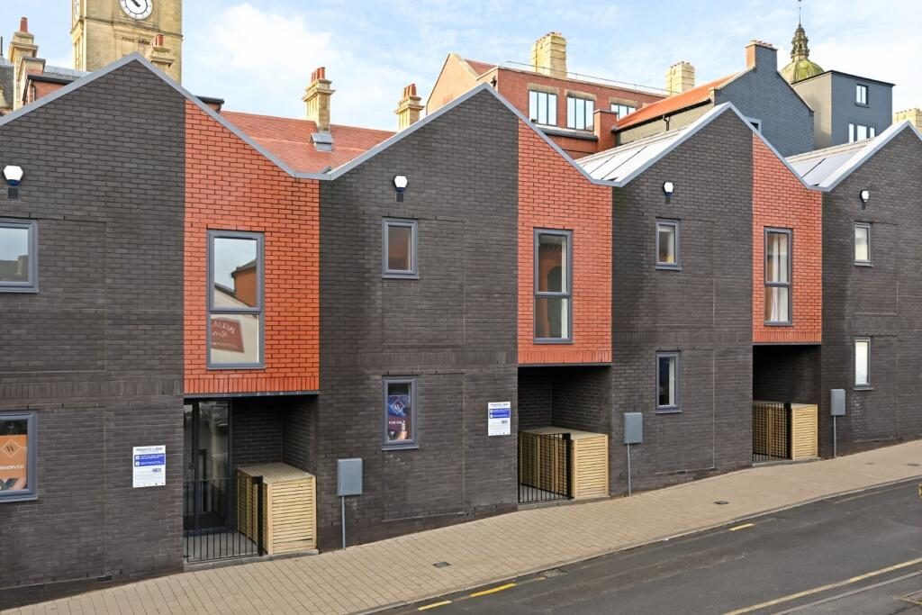 Terraced House