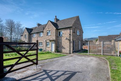 Property on Station Road, S32 1DL