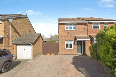 Property on Doveney Close, BR5 3WE