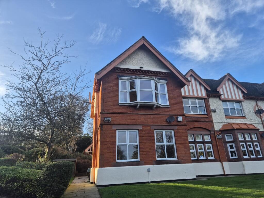 Terraced House