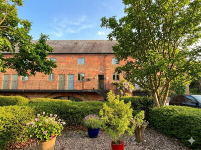 Property on The Wharf, DE72 2WE