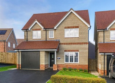 Property on West Street, PO38 3HL