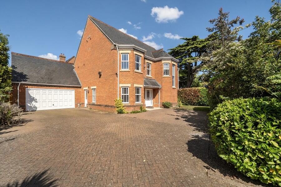 Property main image