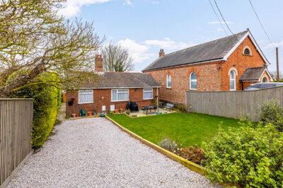 Property on Barrier Bank, PE12 6AL