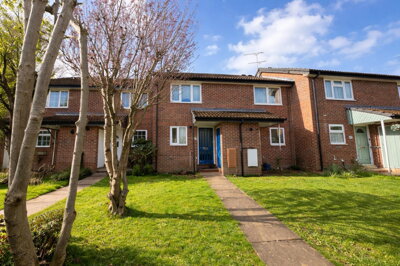 Property on Oregon Way, LU3 4AP